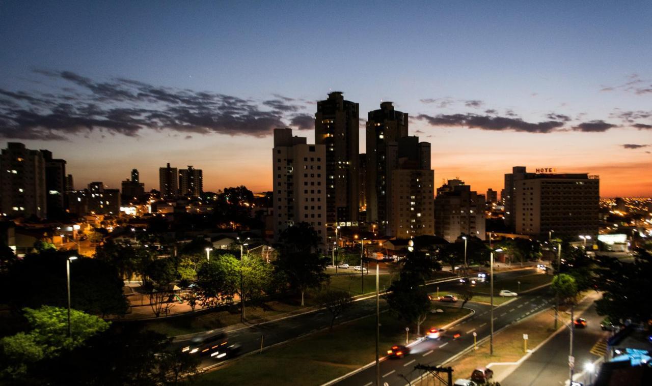 Vitoria Regia Hotel Bauru Exteriör bild