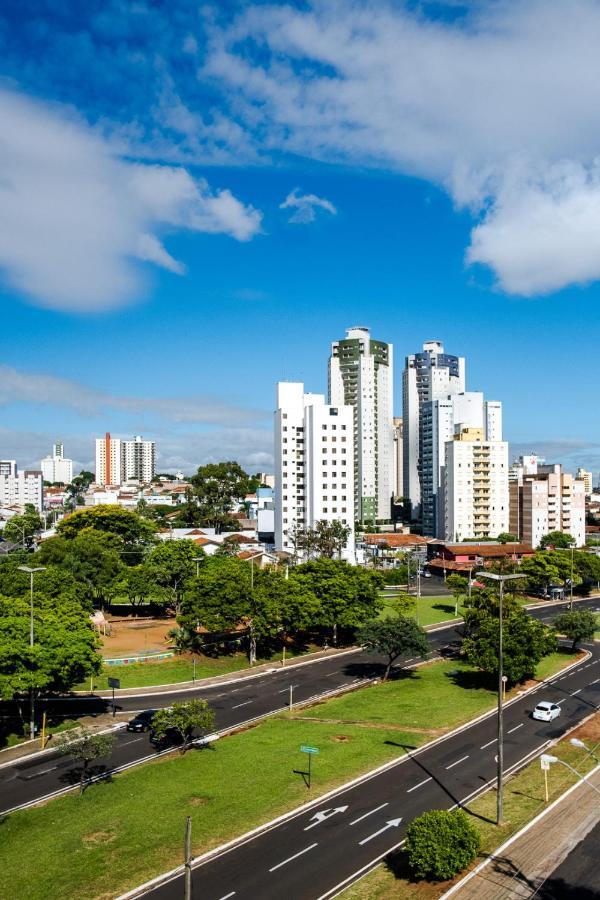 Vitoria Regia Hotel Bauru Exteriör bild